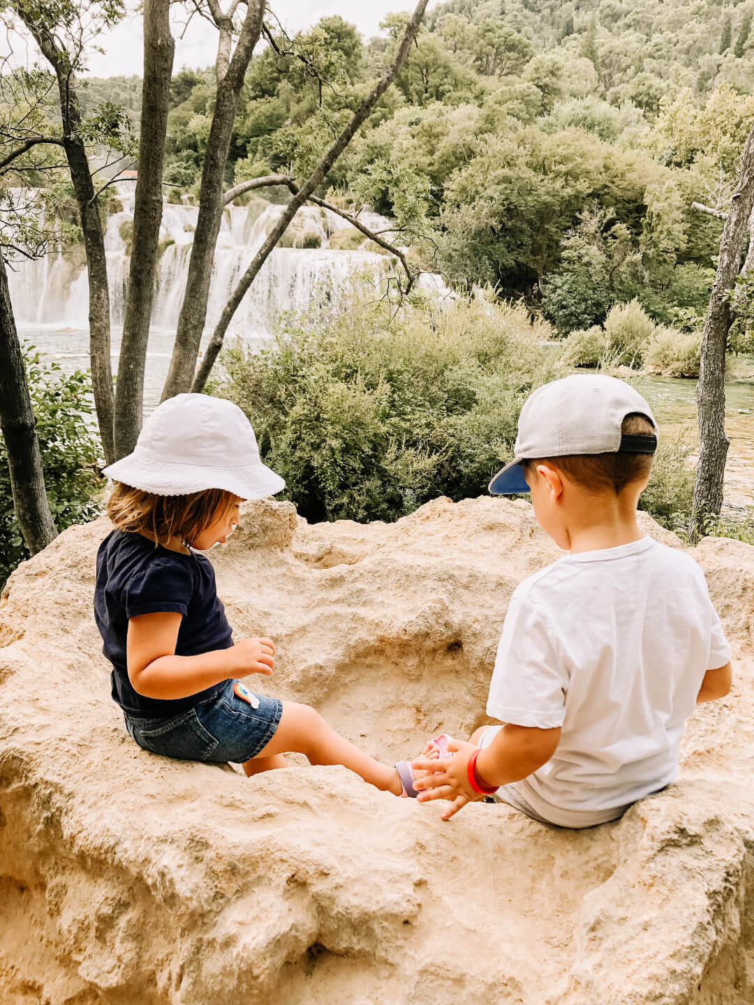 Krka Nationalpark Kroatien Wasserfälle Reisen mit Kindern Familien