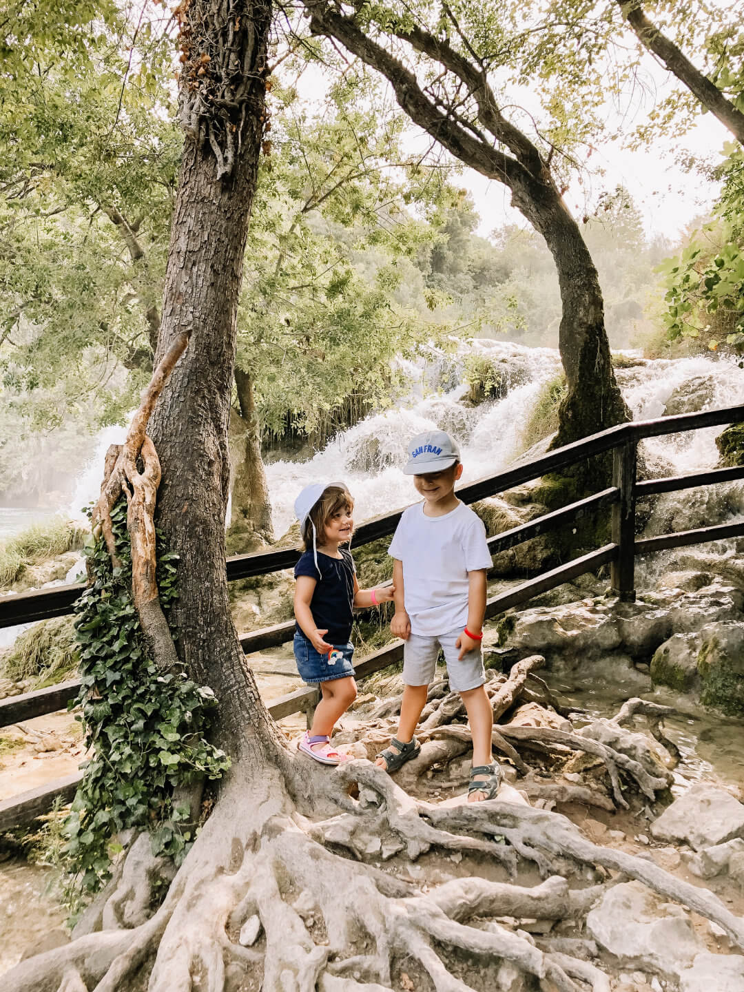 Krka Nationalpark Kroatien Wasserfälle Reisen mit Kindern Familien